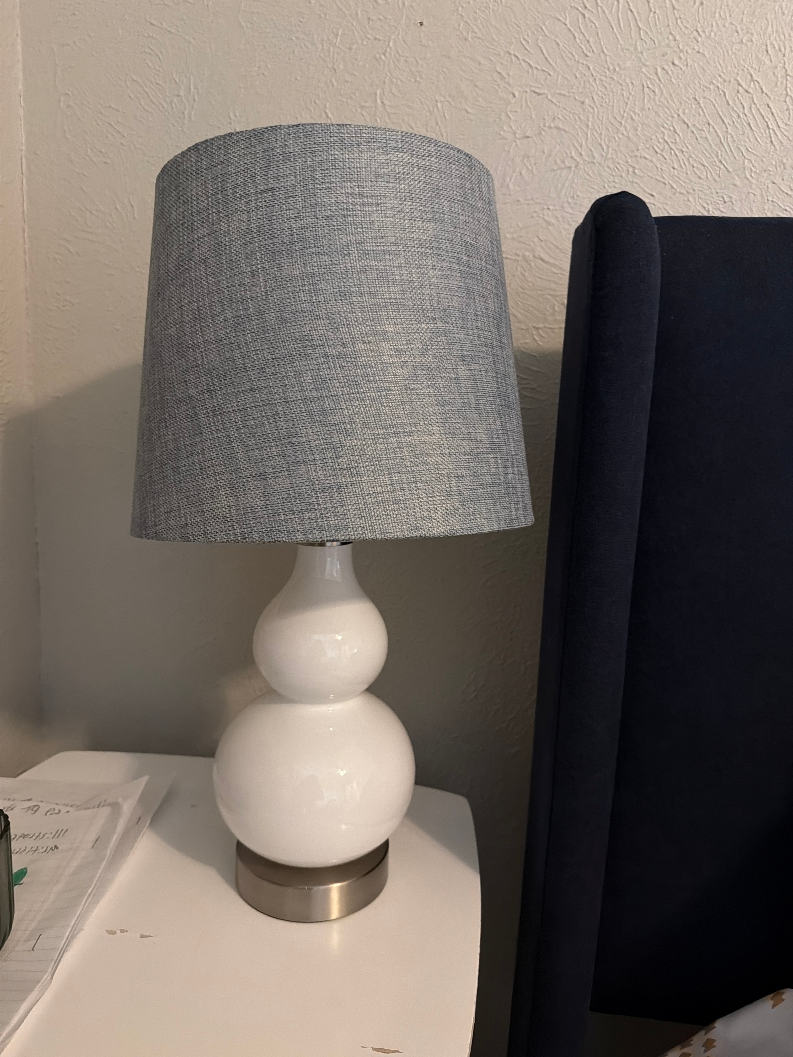 Table lamp