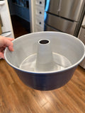 Angel food cake pan